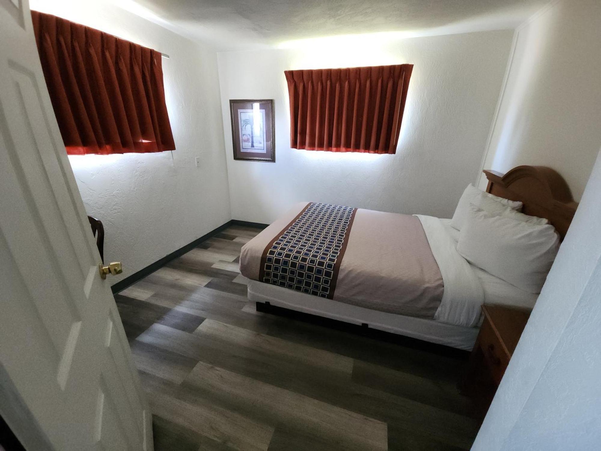 North Coast Inn Кресънт Сити Екстериор снимка