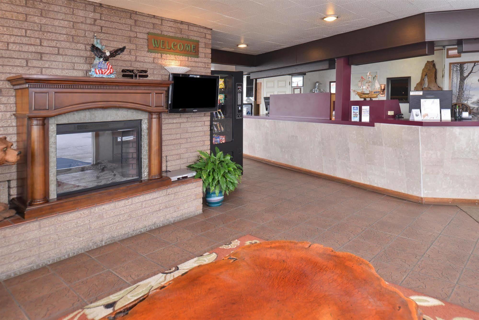 North Coast Inn Кресънт Сити Екстериор снимка