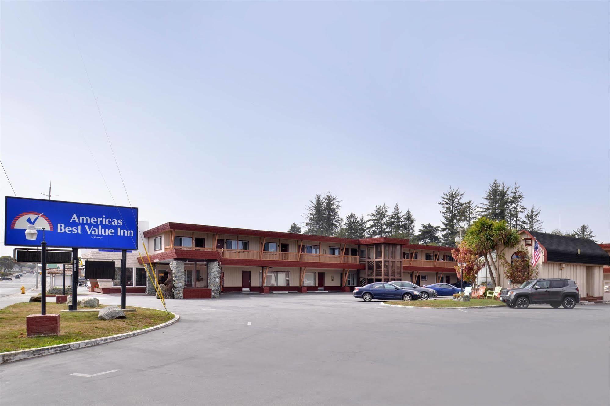 North Coast Inn Кресънт Сити Екстериор снимка