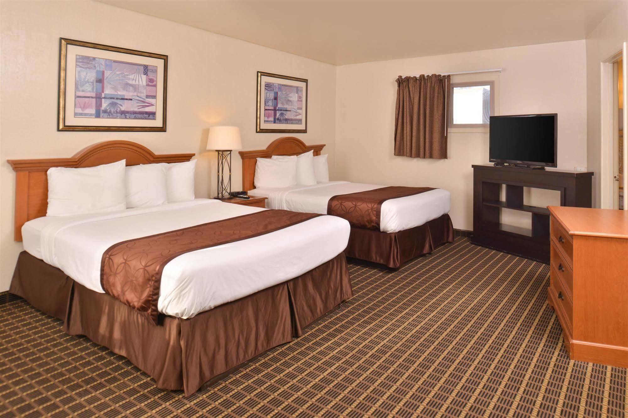 North Coast Inn Кресънт Сити Екстериор снимка